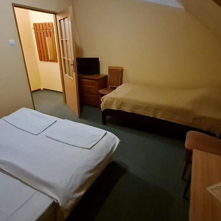 Hotelik Orlik Legnickie Pole Екстериор снимка