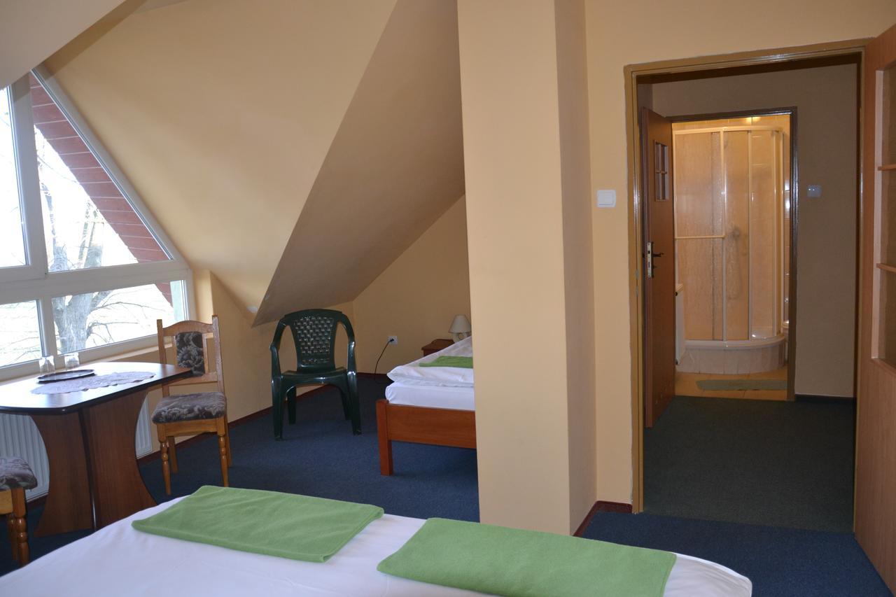 Hotelik Orlik Legnickie Pole Стая снимка