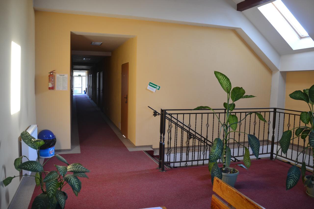 Hotelik Orlik Legnickie Pole Екстериор снимка