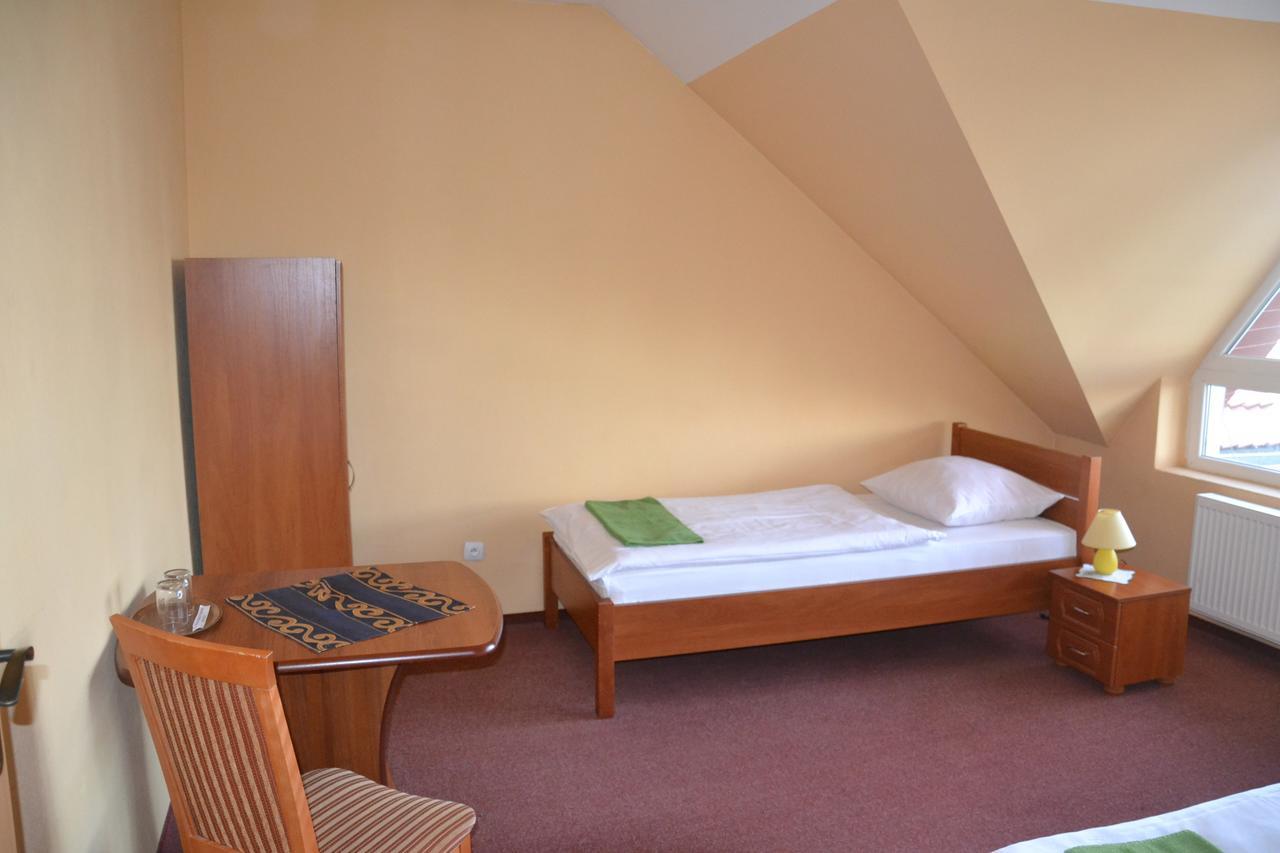 Hotelik Orlik Legnickie Pole Стая снимка