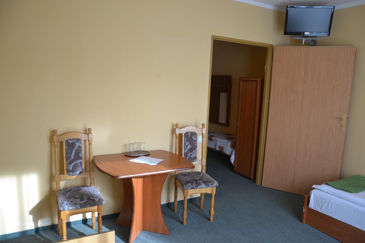 Hotelik Orlik Legnickie Pole Стая снимка