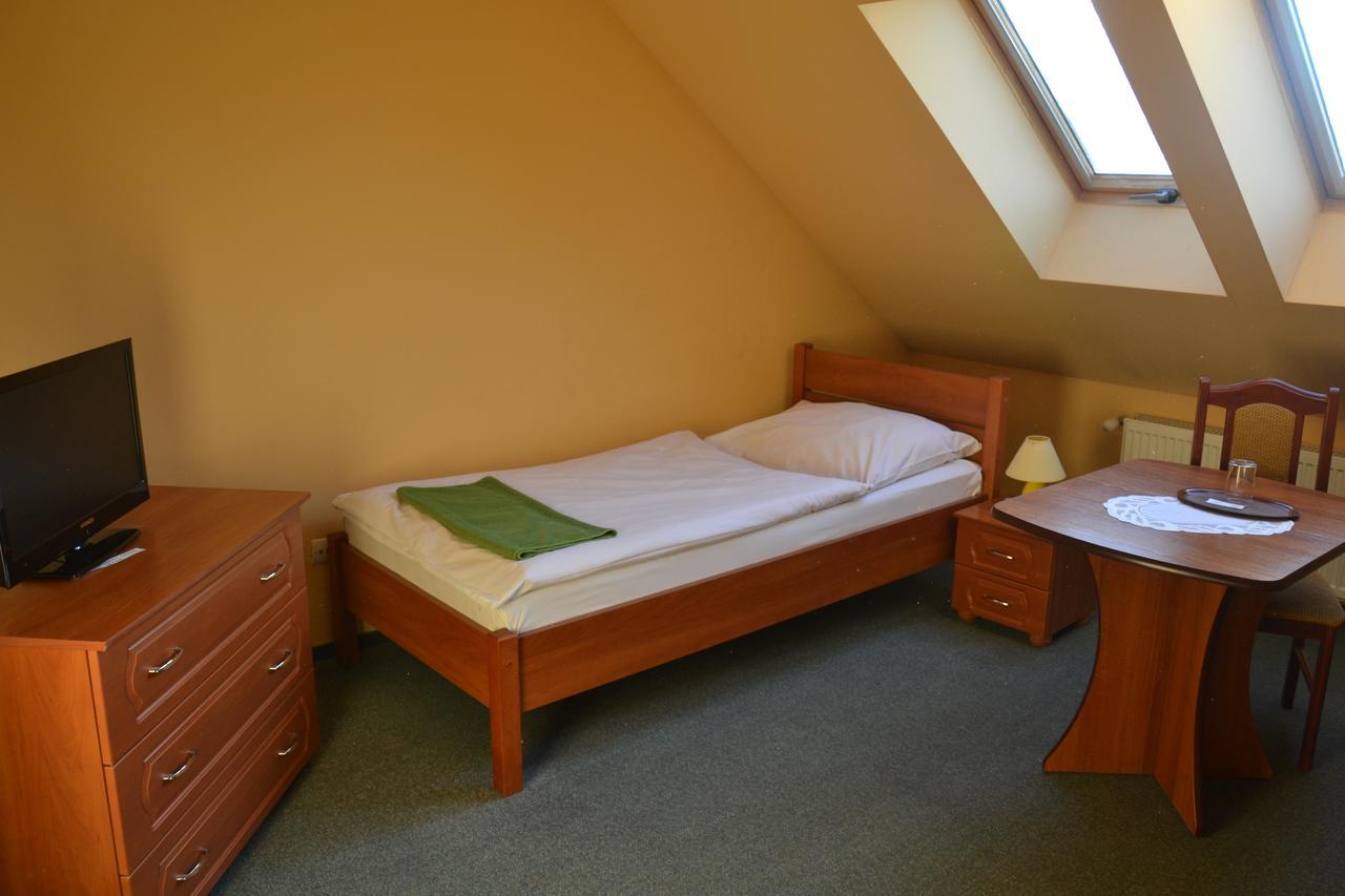Hotelik Orlik Legnickie Pole Стая снимка